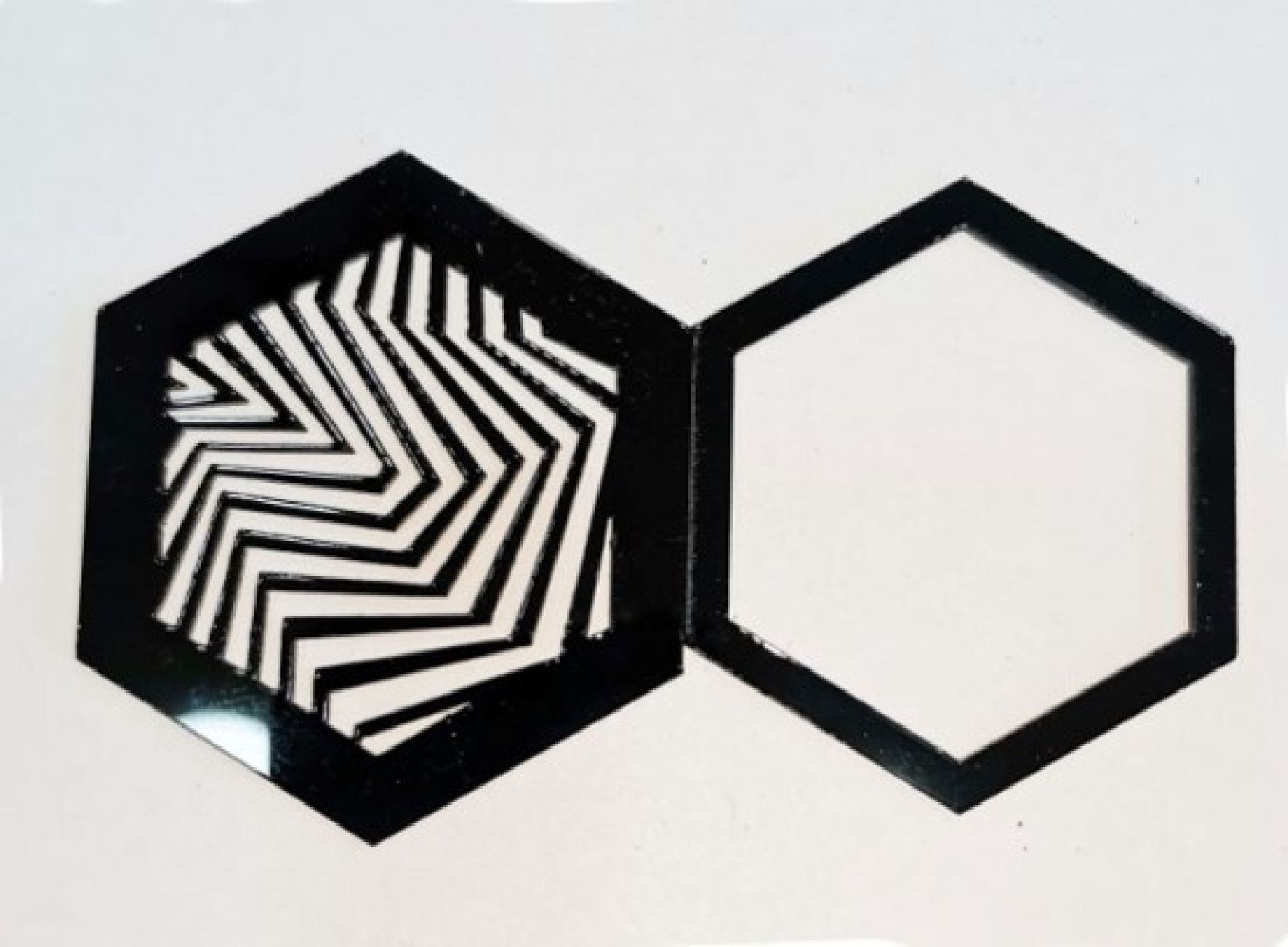 Решетка полистирол, черная, шестигранная (Зигзаг) 50*50