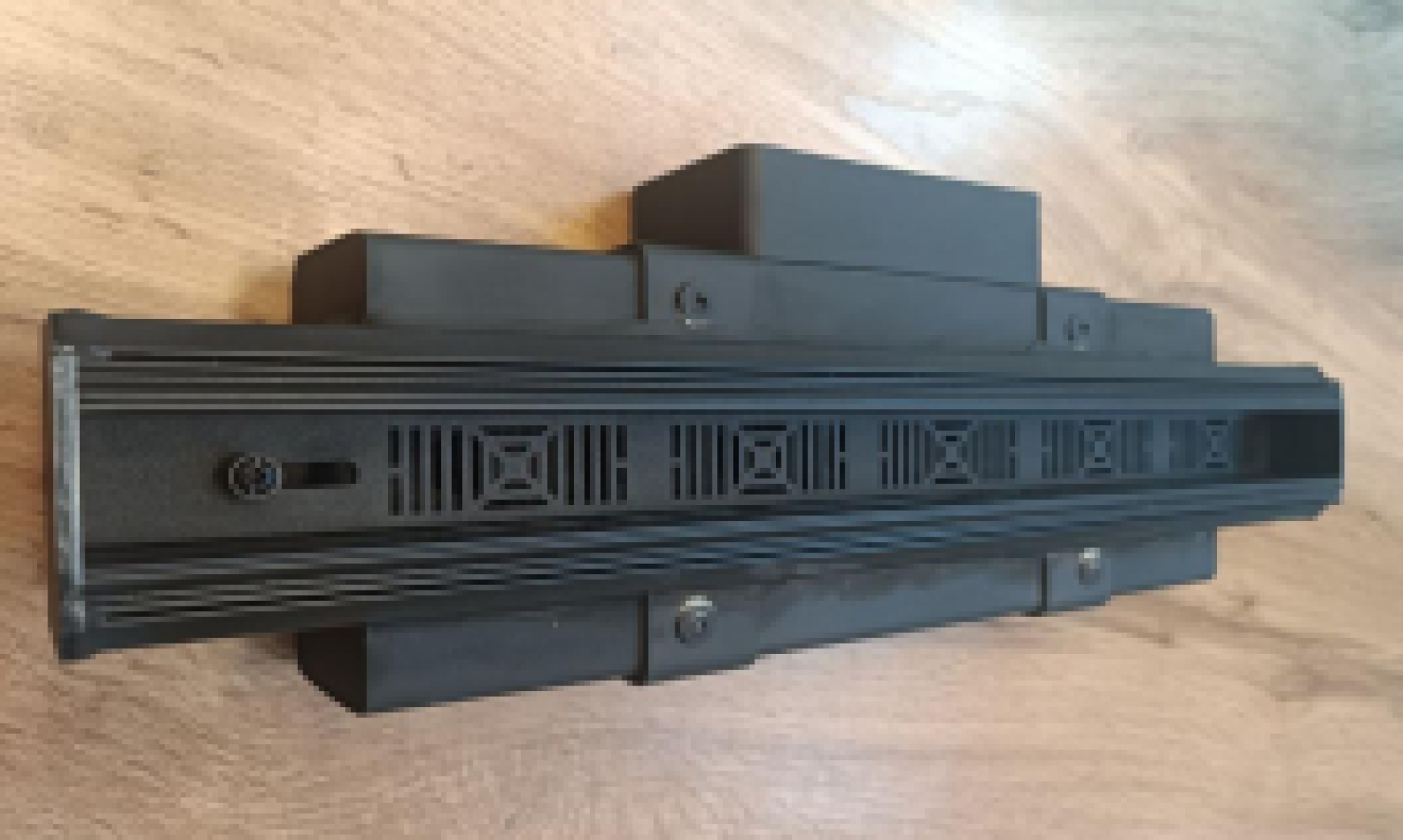 Щелевой диффузор гарпунного типа (с регулировкой). 