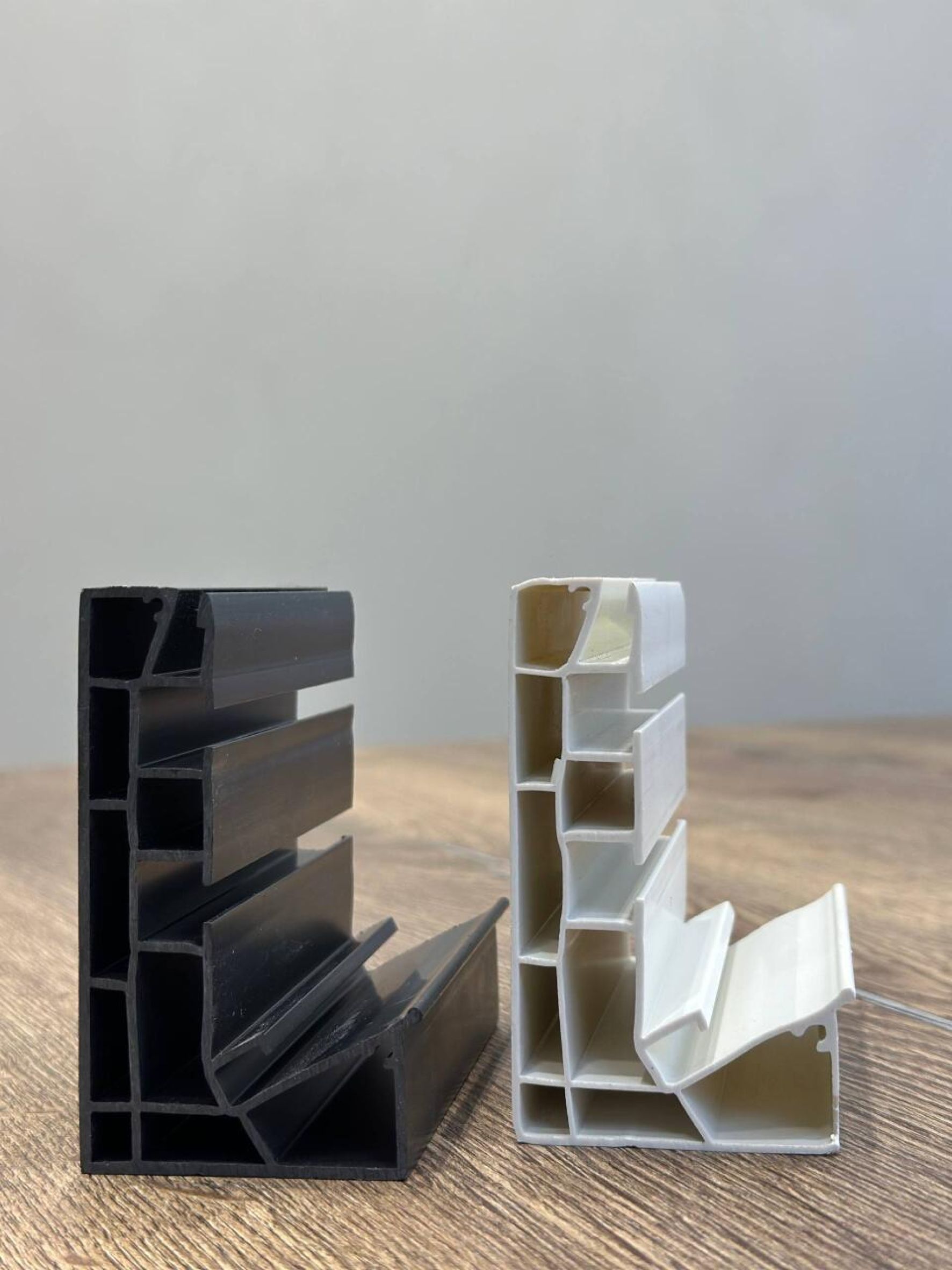 Пвх Карниз Г (ПК15) белый 2м.